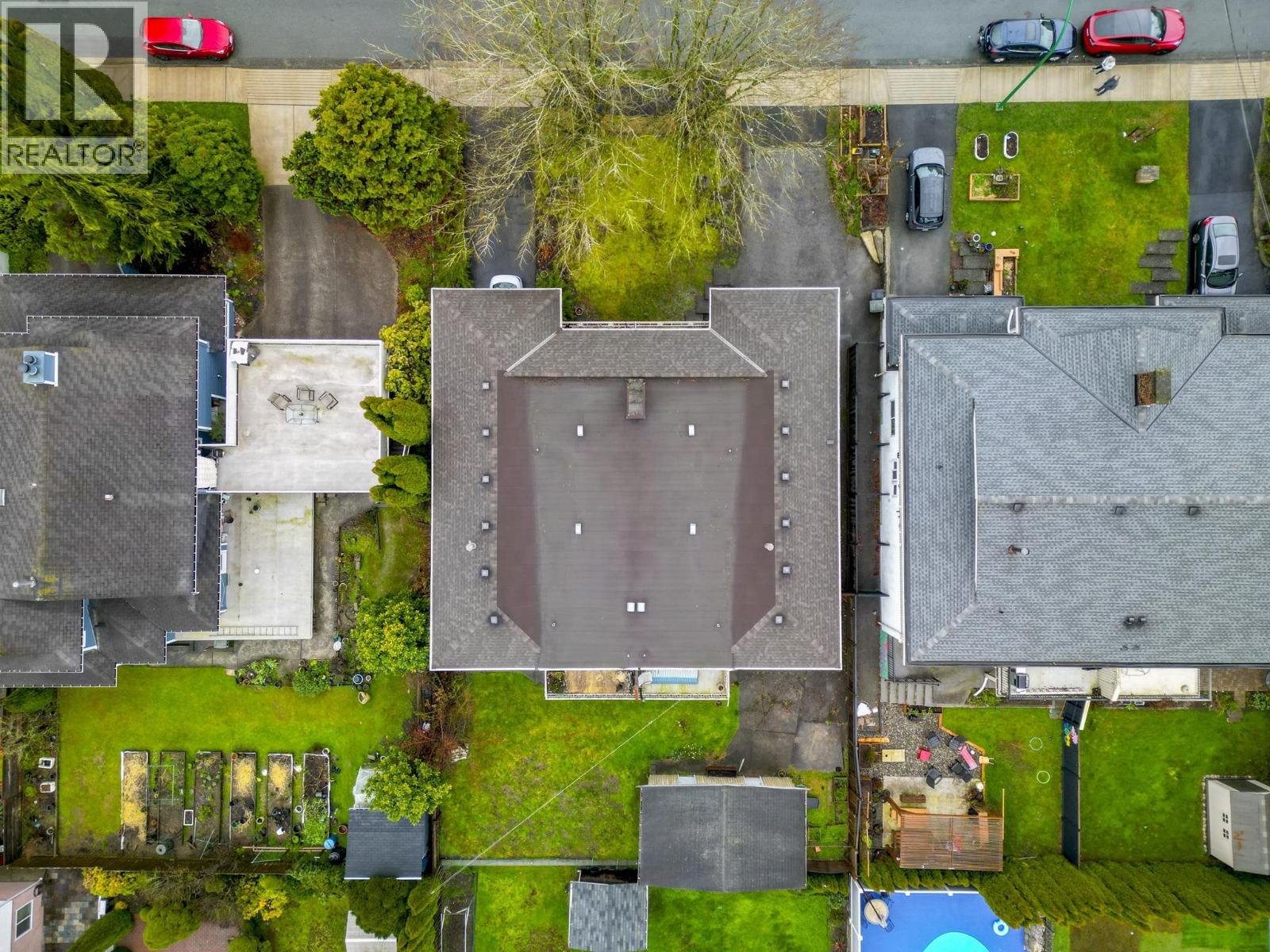 3963 - 3965 GILPIN STREET