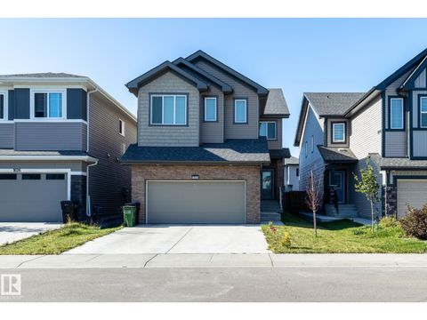 1624 ERKER WY NW Edmonton AB T6M0Z8