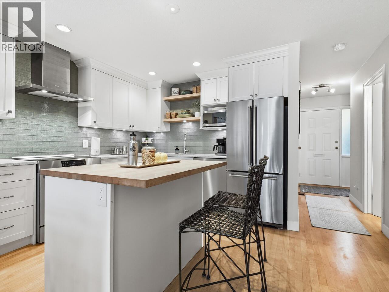 3920 INDIAN RIVER DRIVE