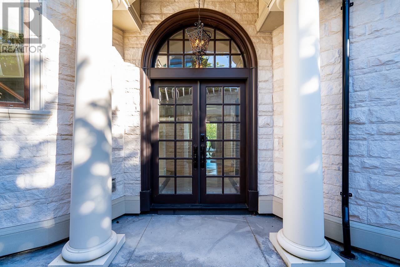 1428 SANDHURST PLACE