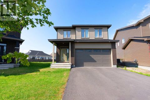 822 SENDERO WAY W Ottawa ON K2S2W8