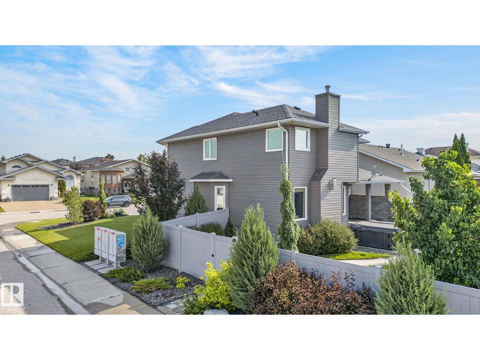 370 HOLLICK-KENYON RD NW