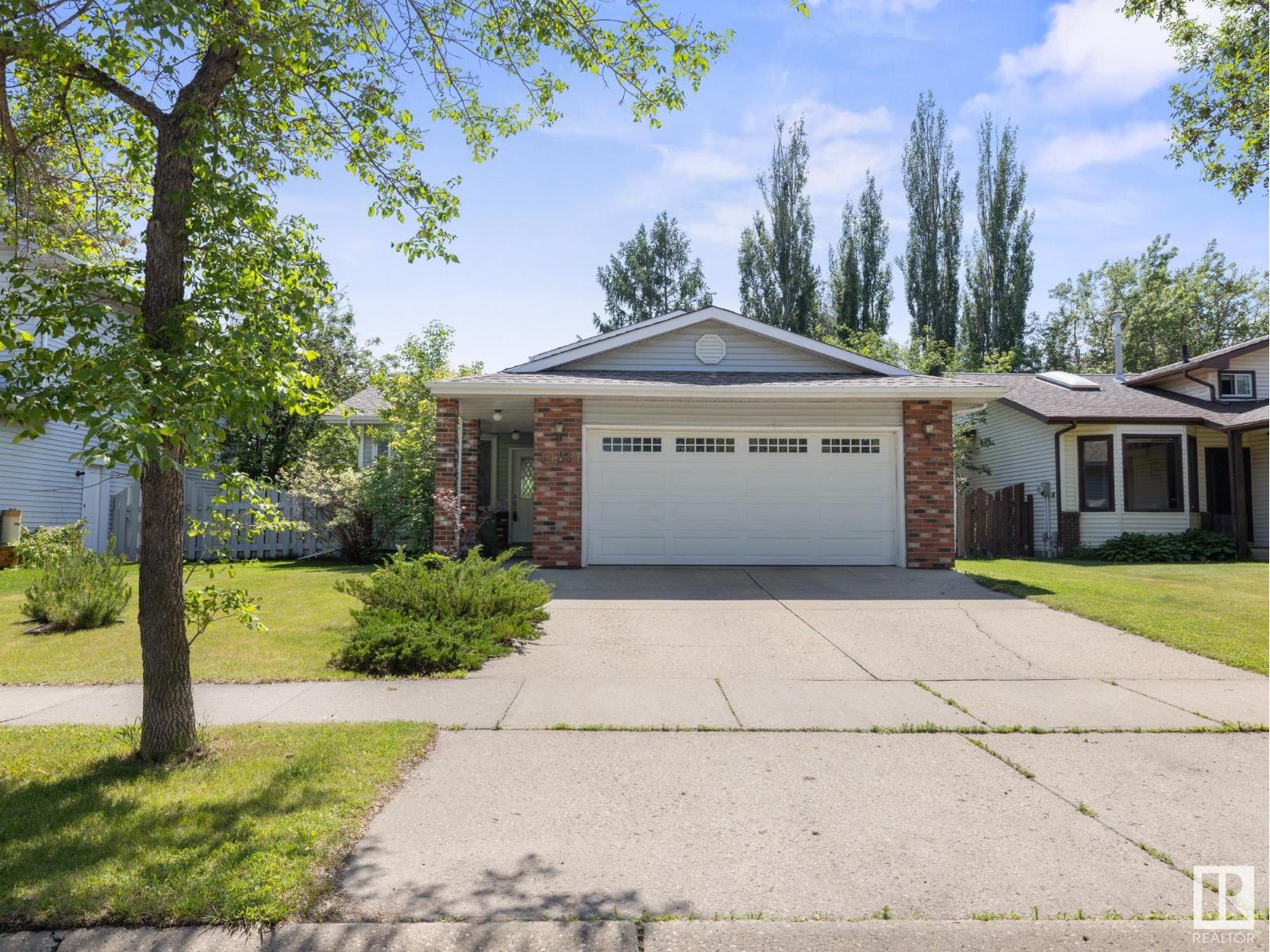 14815 39 AV NW