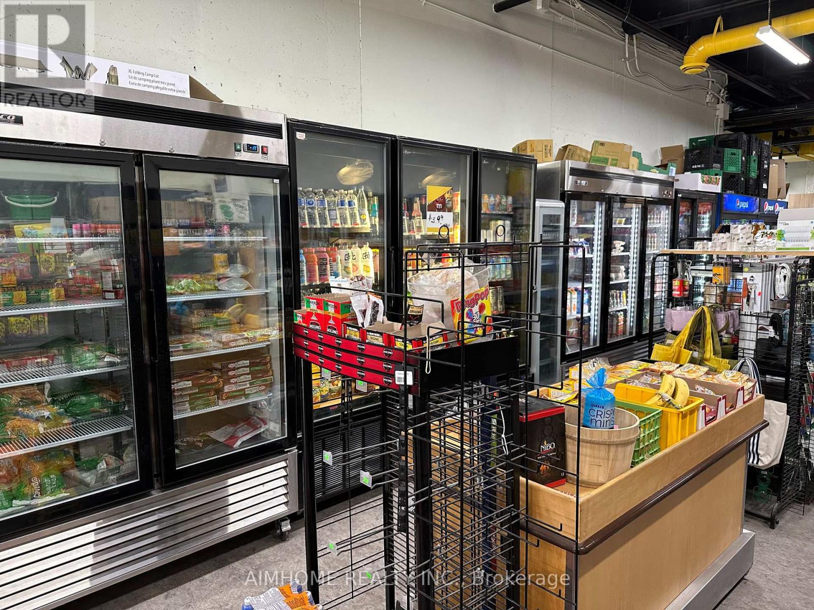 102 - 318 SPRUCE STREET