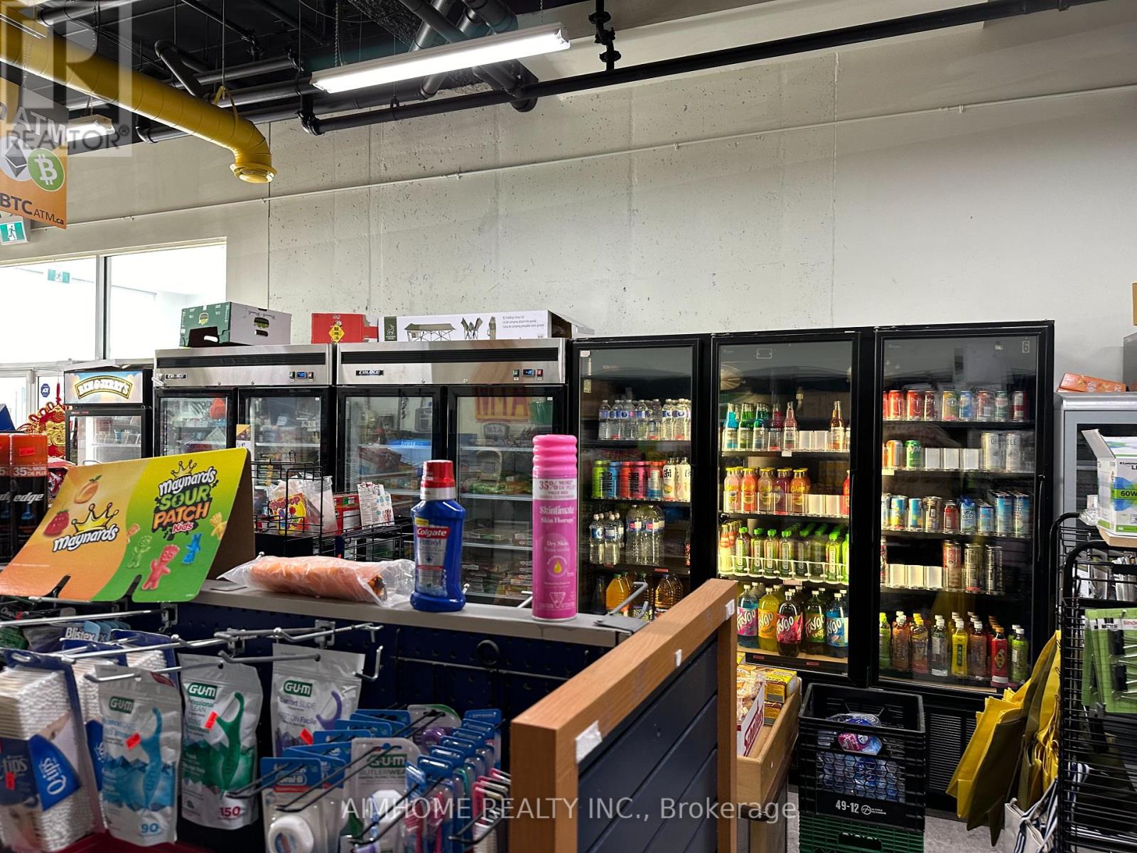 102 - 318 SPRUCE STREET