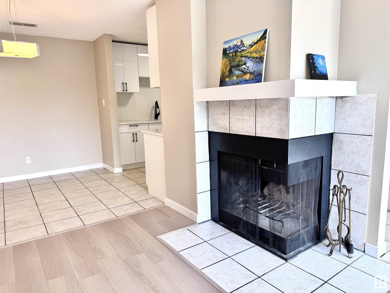 #6 2204 118 ST NW