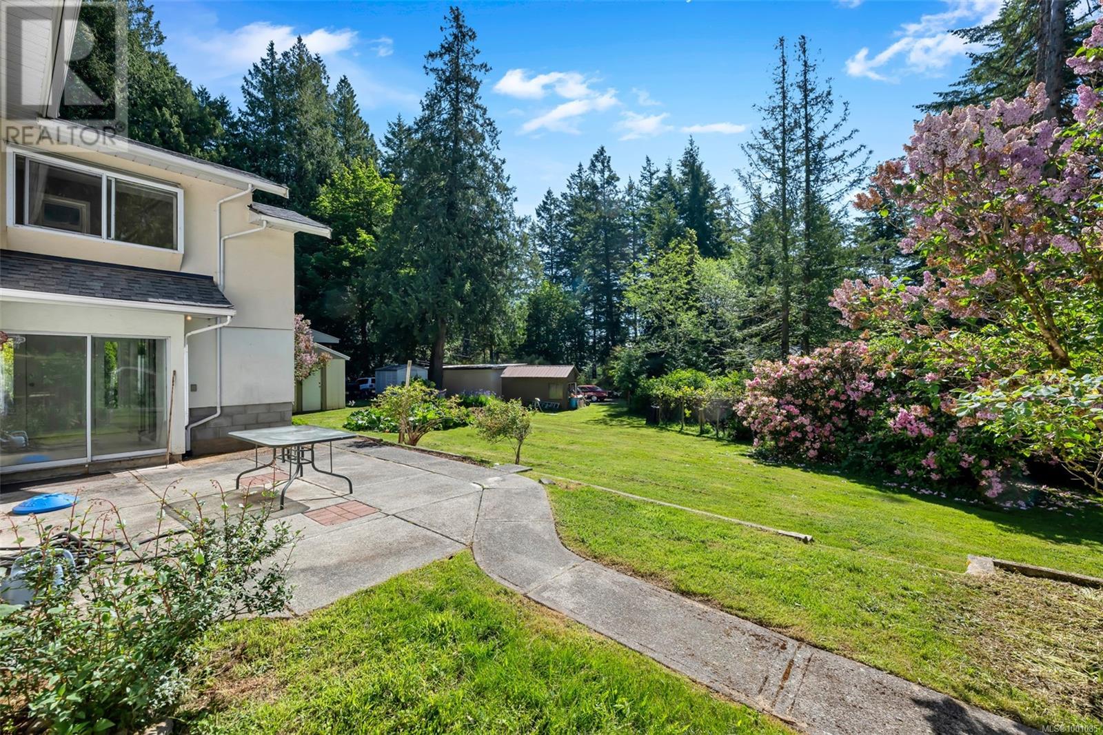 1121 Centremont Lane