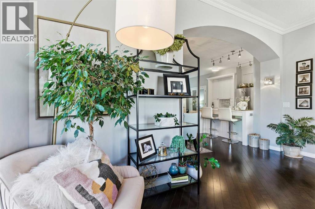 404, 881 15 Avenue SW