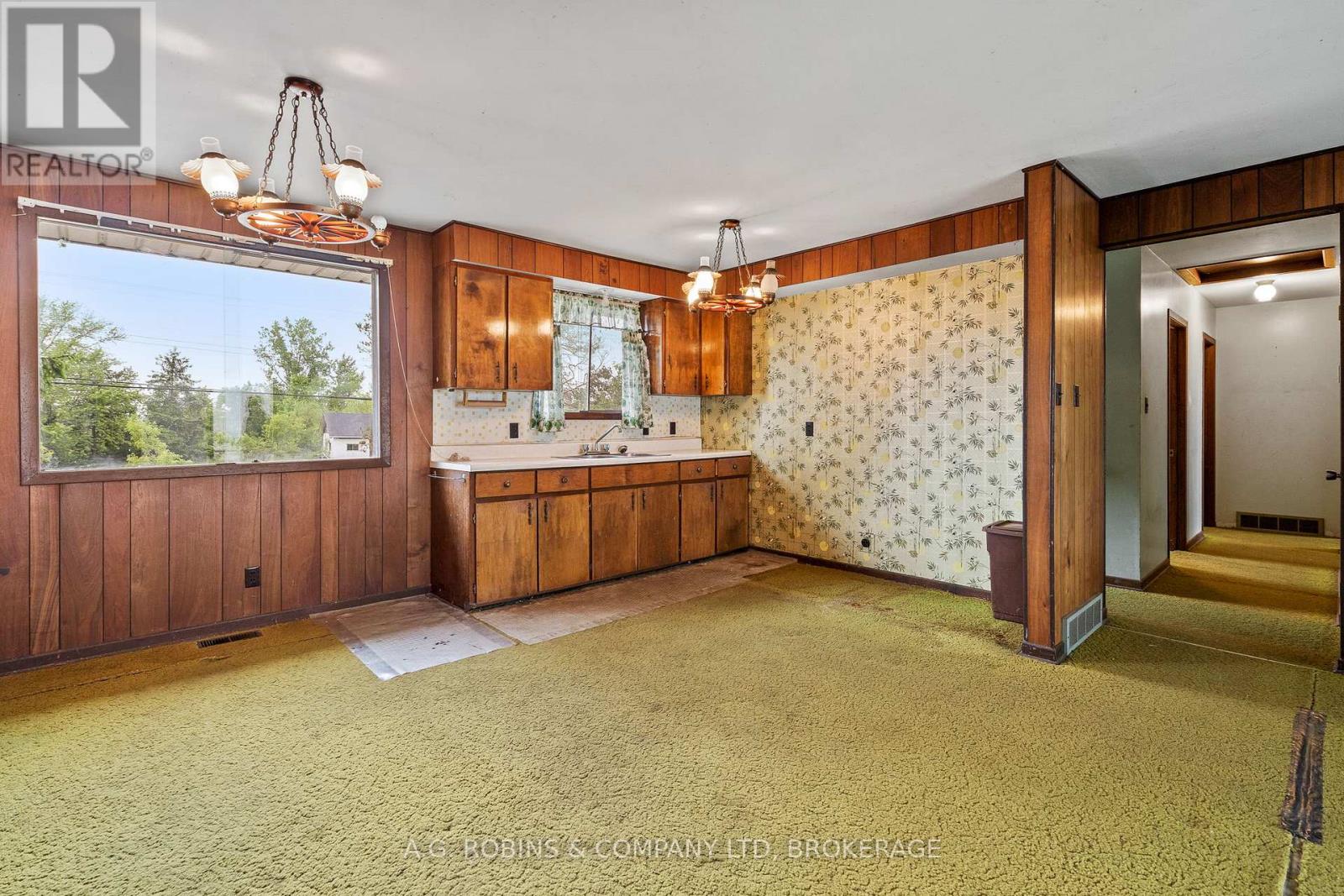 13041 LAKESHORE ROAD