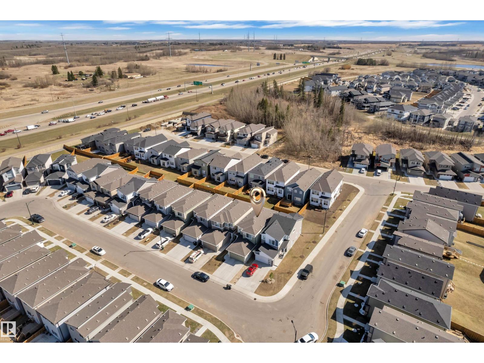 319 36 AV NW