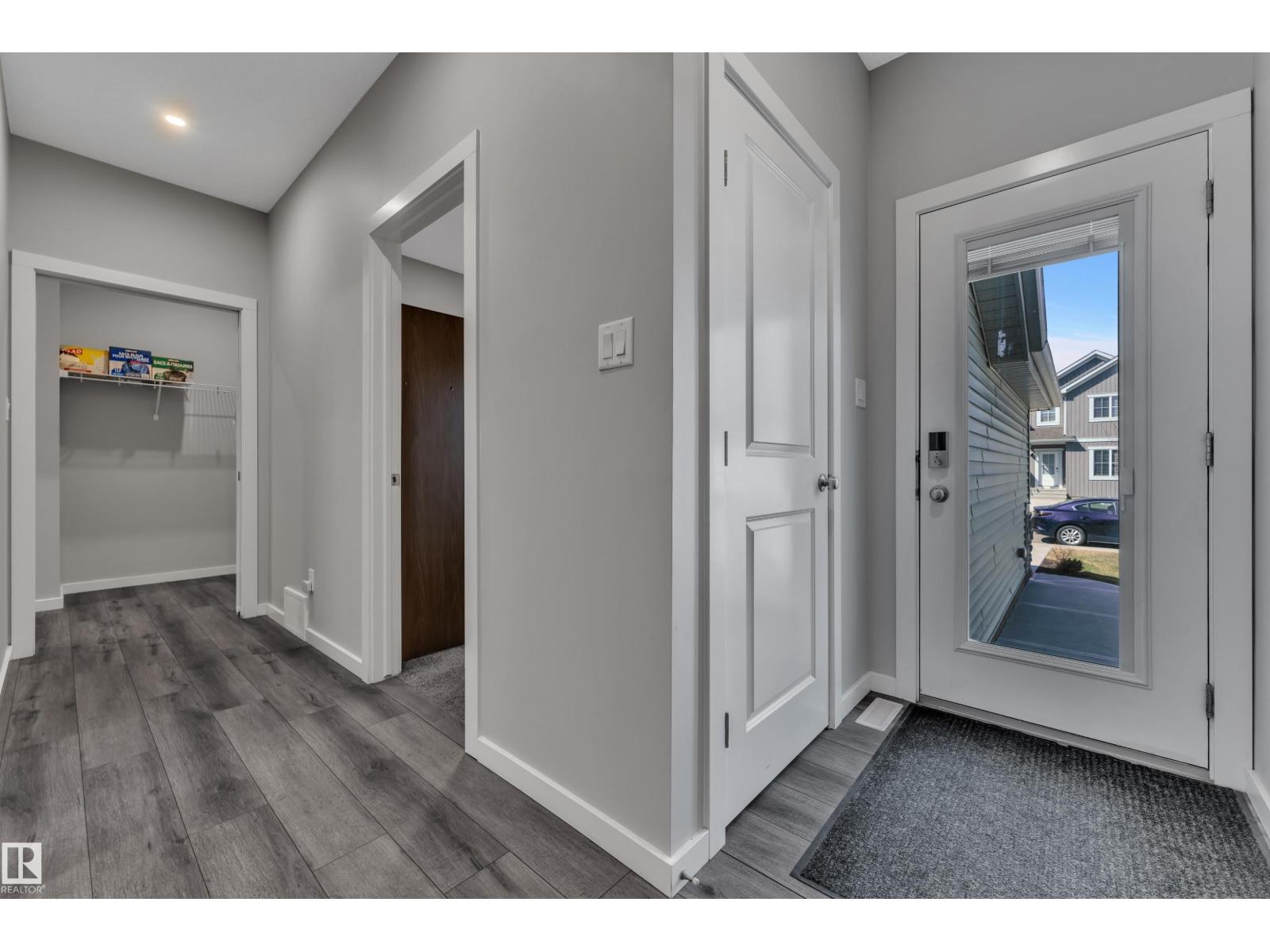 319 36 AV NW