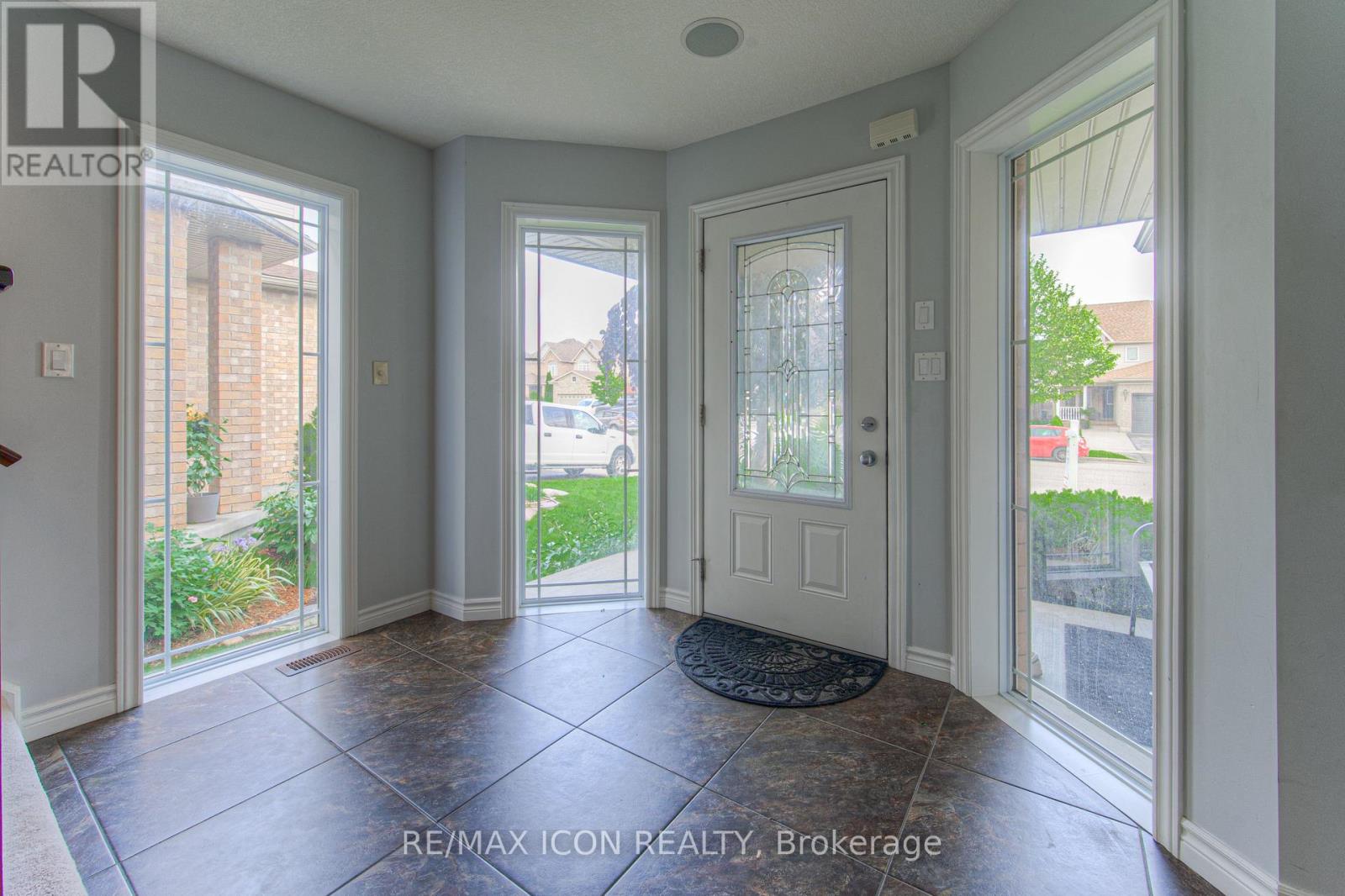 139 PEBBLECREEK DRIVE