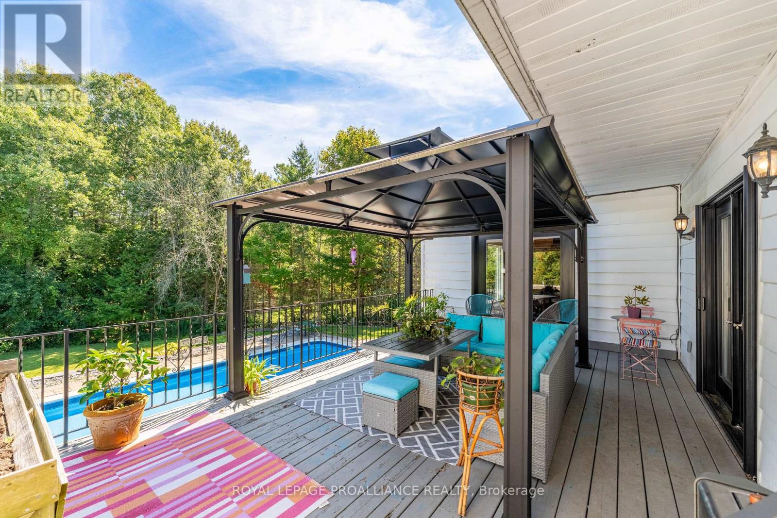 2331 DIVISION STREET N