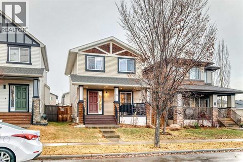 58 Reunion Grove NW Airdrie AB T4B0Z2