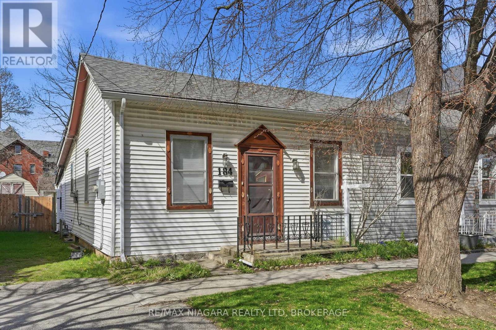 184 WELLINGTON STREET