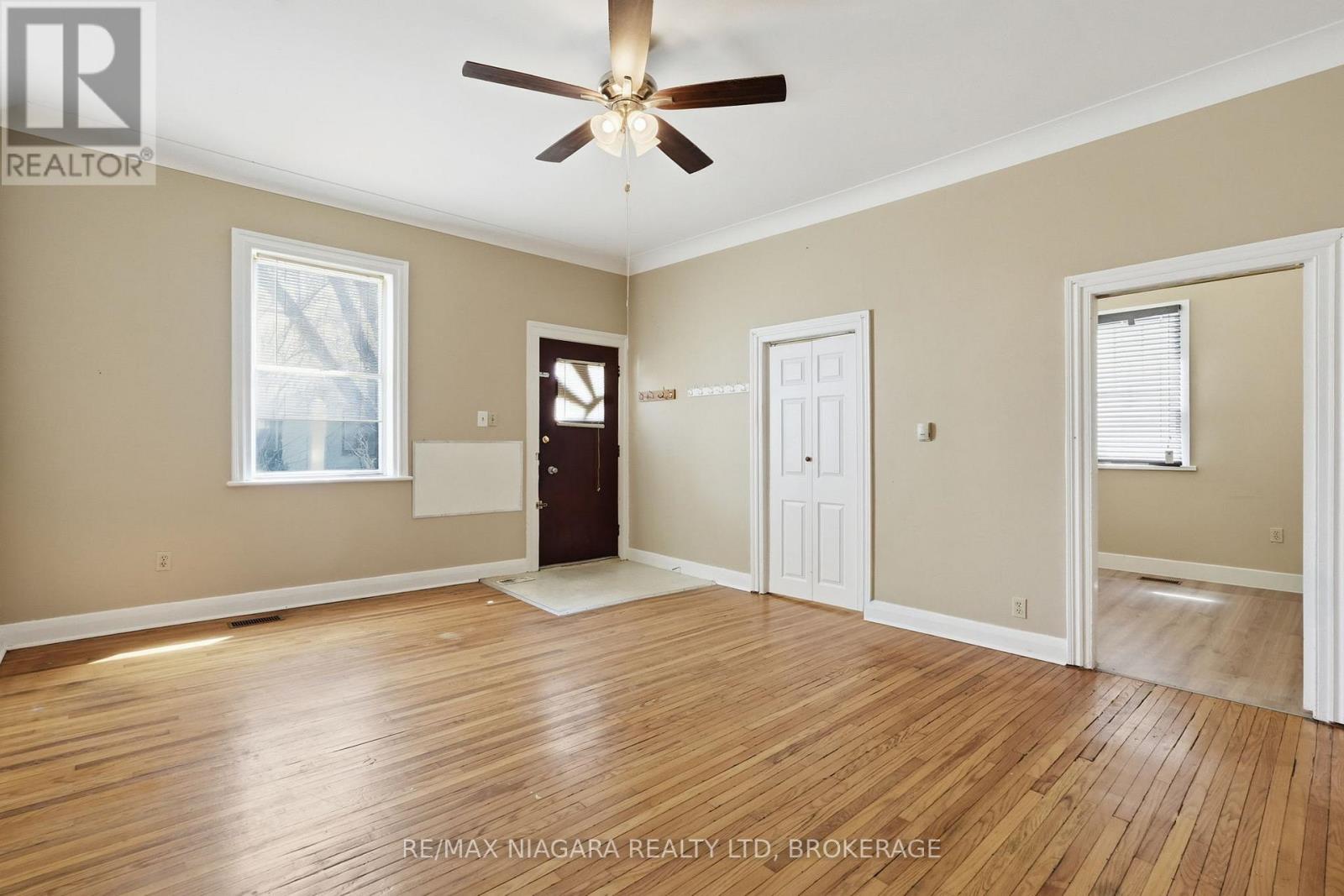 184 WELLINGTON STREET