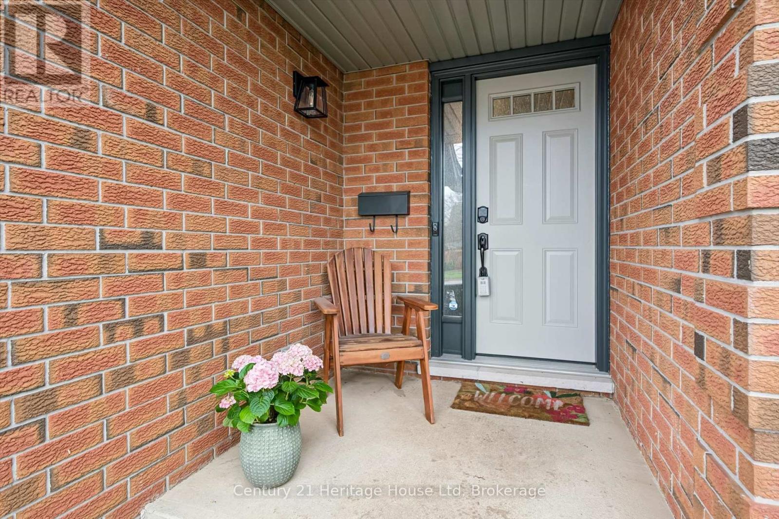 117 WOODBOROUGH ROAD