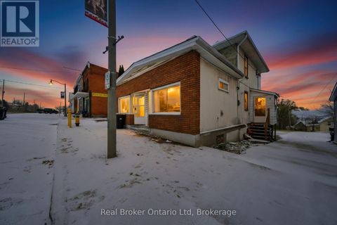 A - 7 ROBERT STREET W Penetanguishene ON L9M1T9