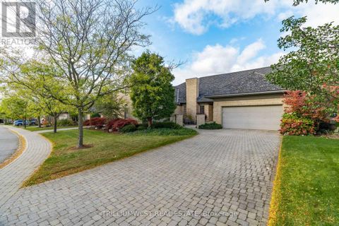 9 - 260 DEER RIDGE DRIVE Kitchener ON N2P2M3