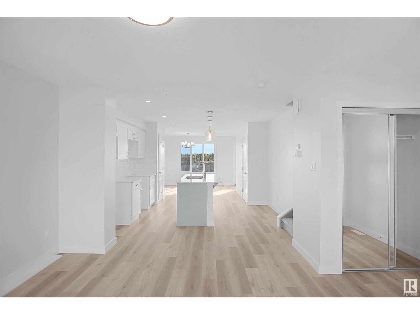 21027 25 AV NW