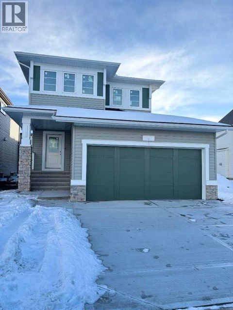 921 Chinook Winds Meadow SW Airdrie AB T4B0R7