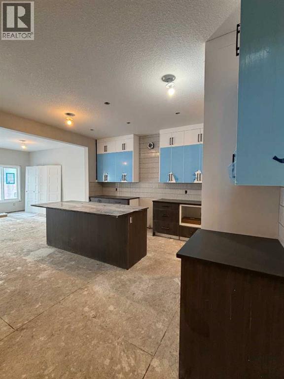 921 Chinook Winds Meadow SW