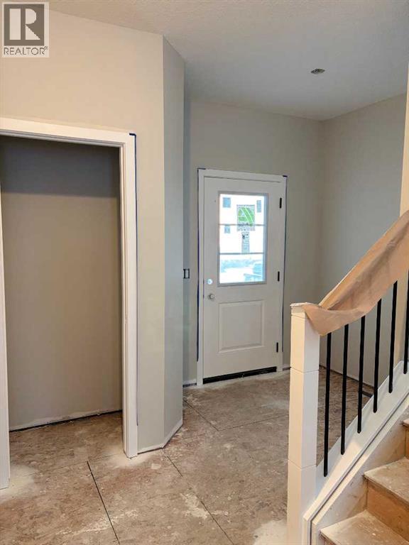 921 Chinook Winds Meadow SW