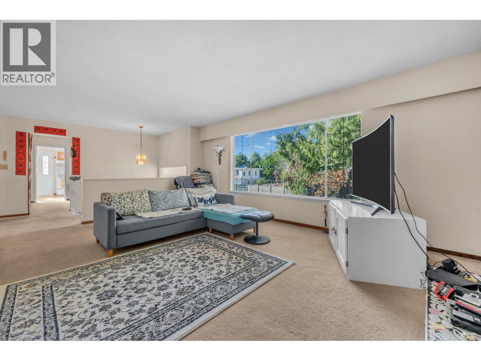 9040 GLENALLAN GATE