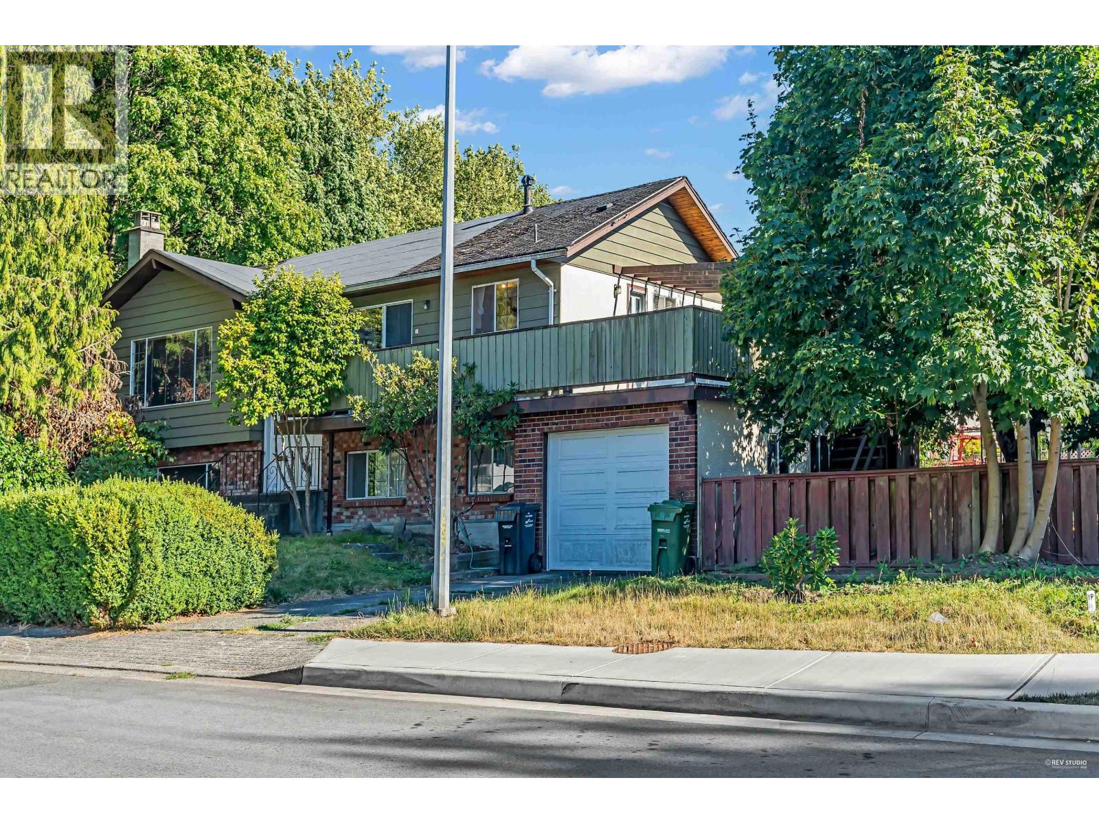 9040 GLENALLAN GATE