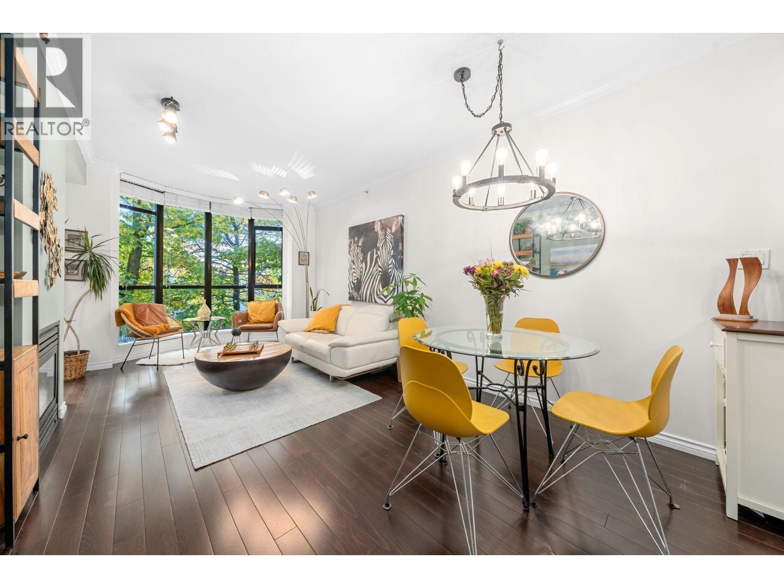 314 170 W 1ST STREET