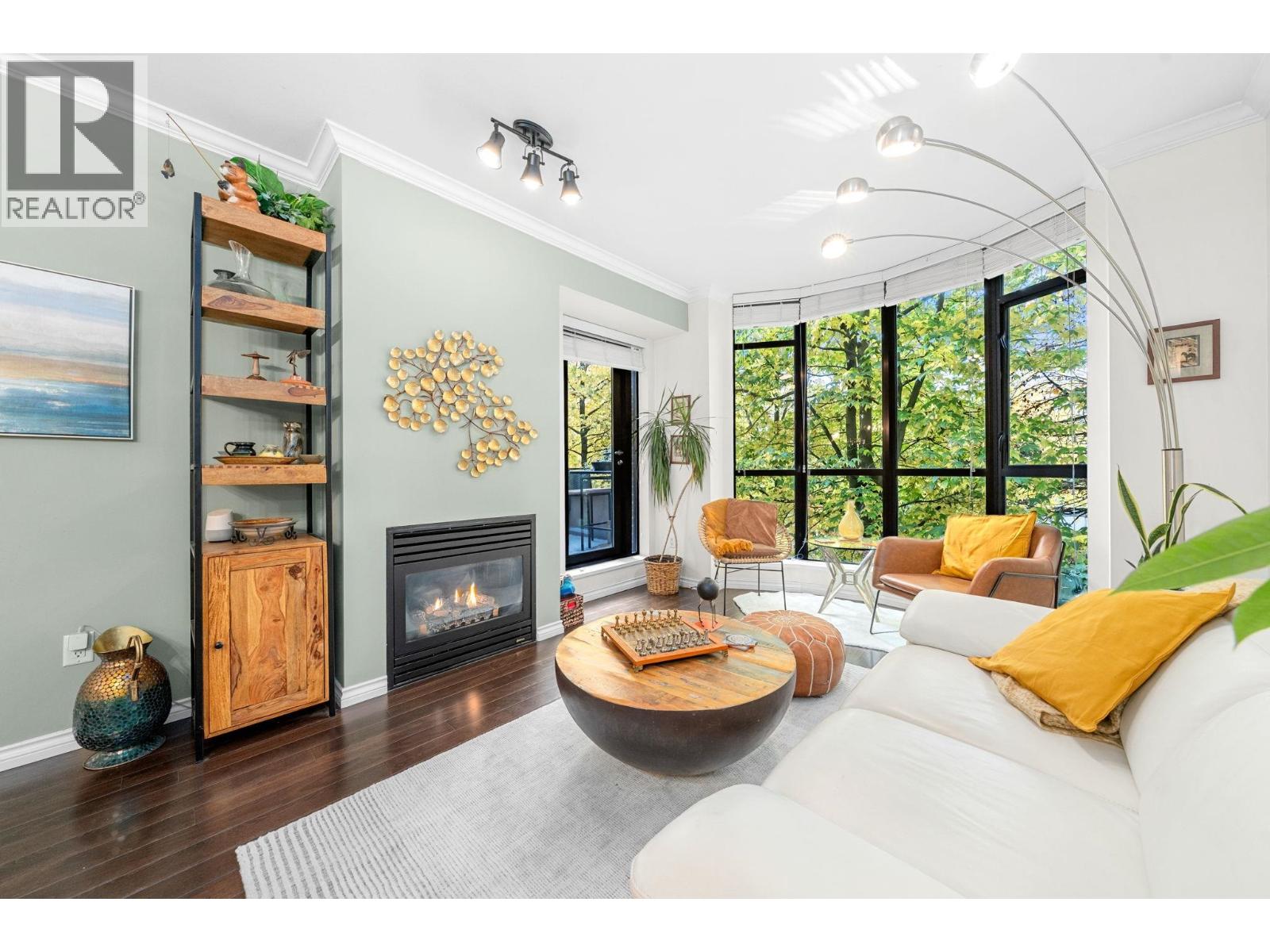 314 170 W 1ST STREET