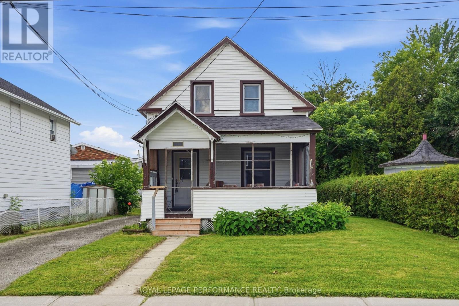 Photo 1 of 46 — 178 NELSON STREET E, Hawkesbury, ON K6A1L8