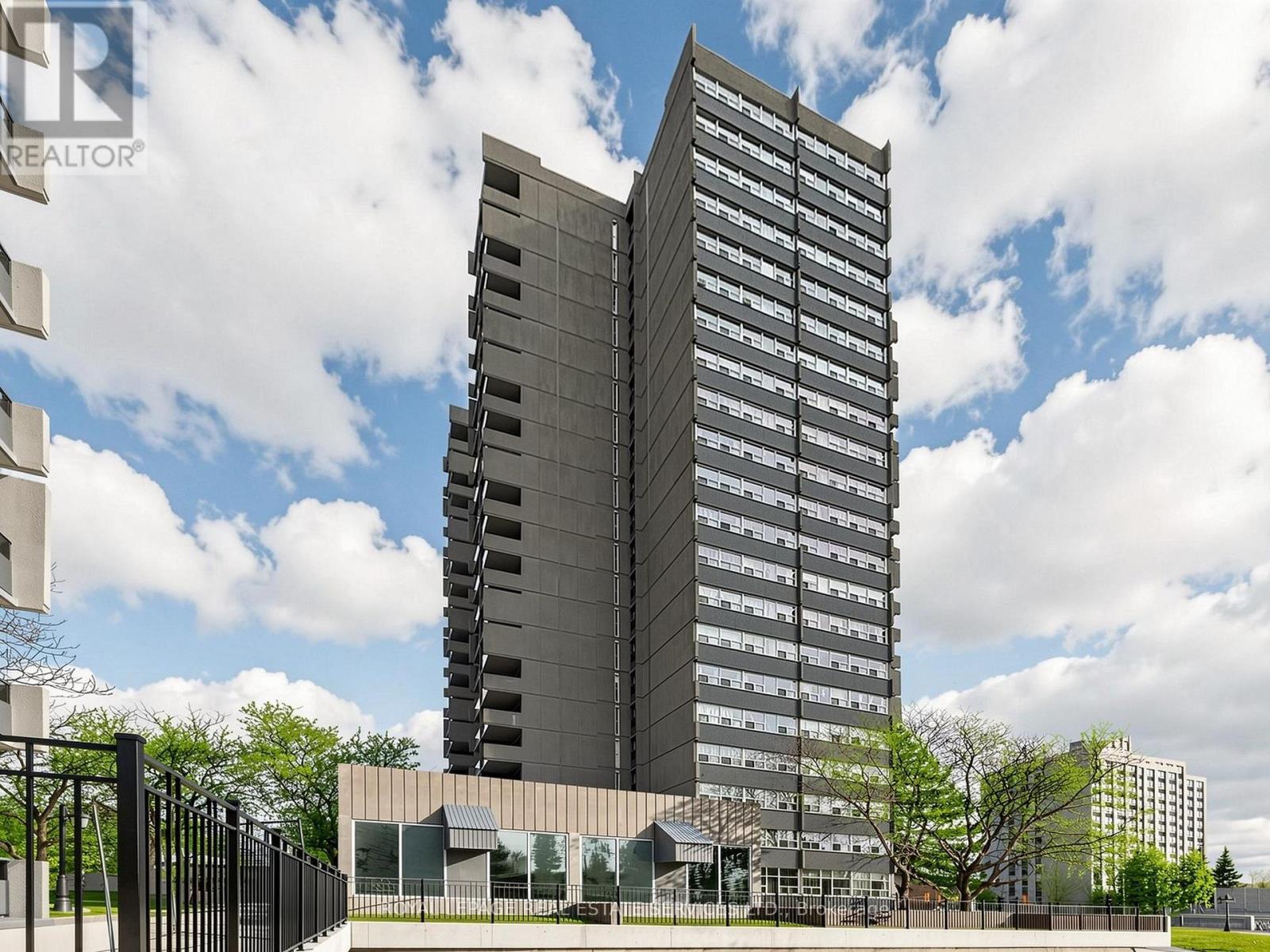 Photo 1 of 50 — 2101 - 4091 SHEPPARD AVENUE E Unit 2101, Toronto (Agincourt South-Malvern West), ON M1S3H2