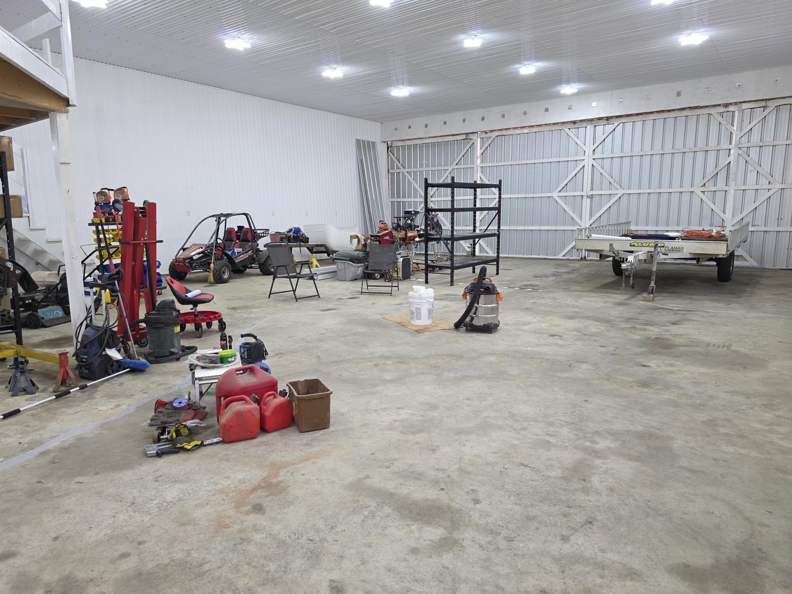 Hangar 15, 55072 Range Road 214