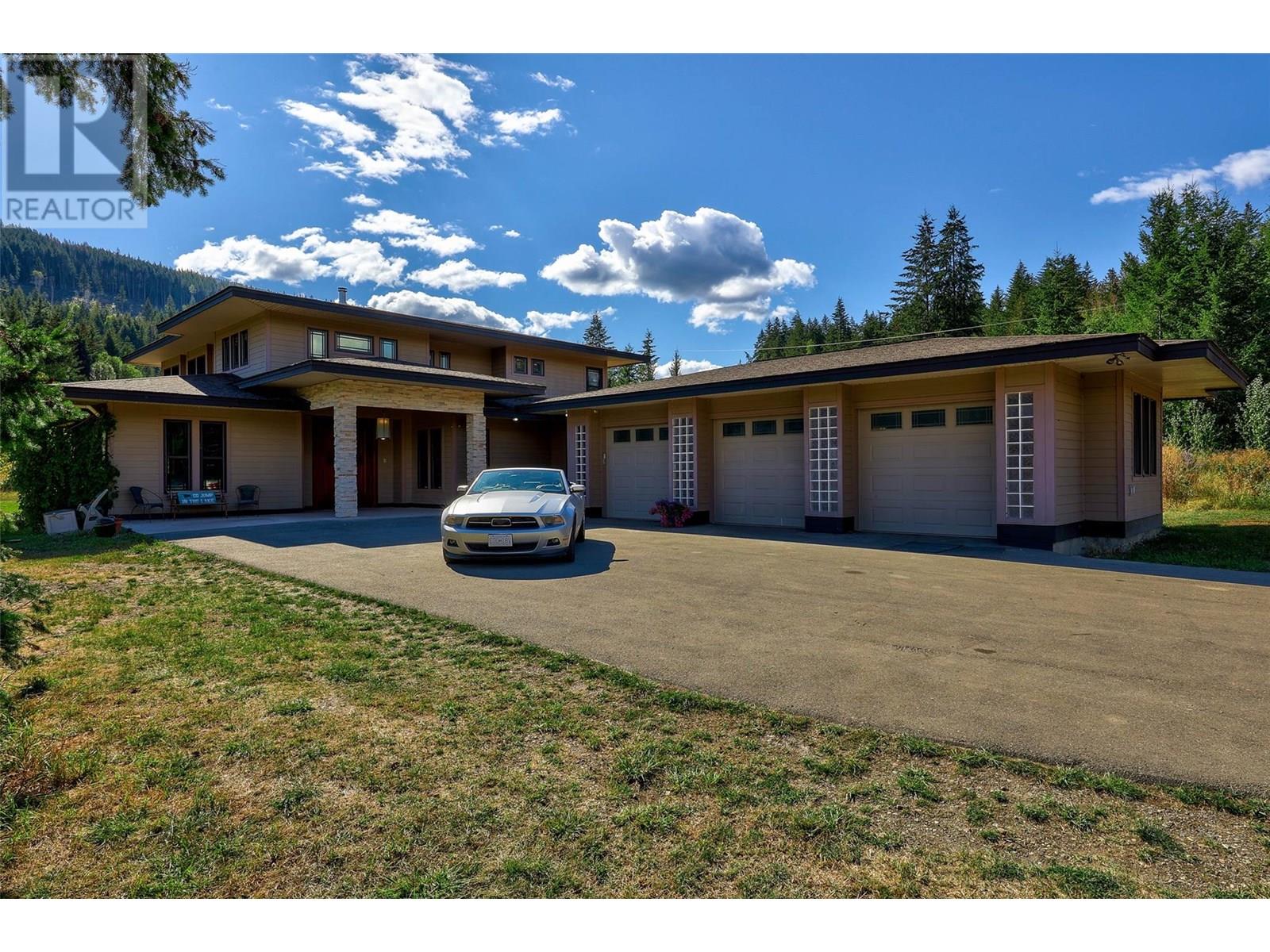3832 Pakka Road