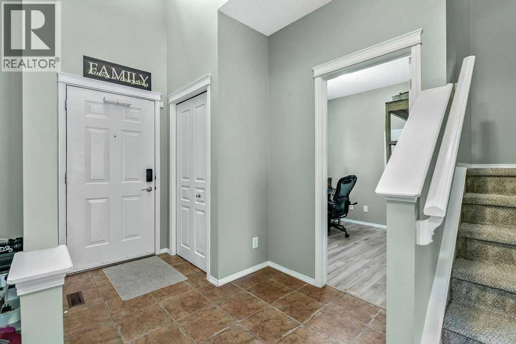 142 Elgin View SE