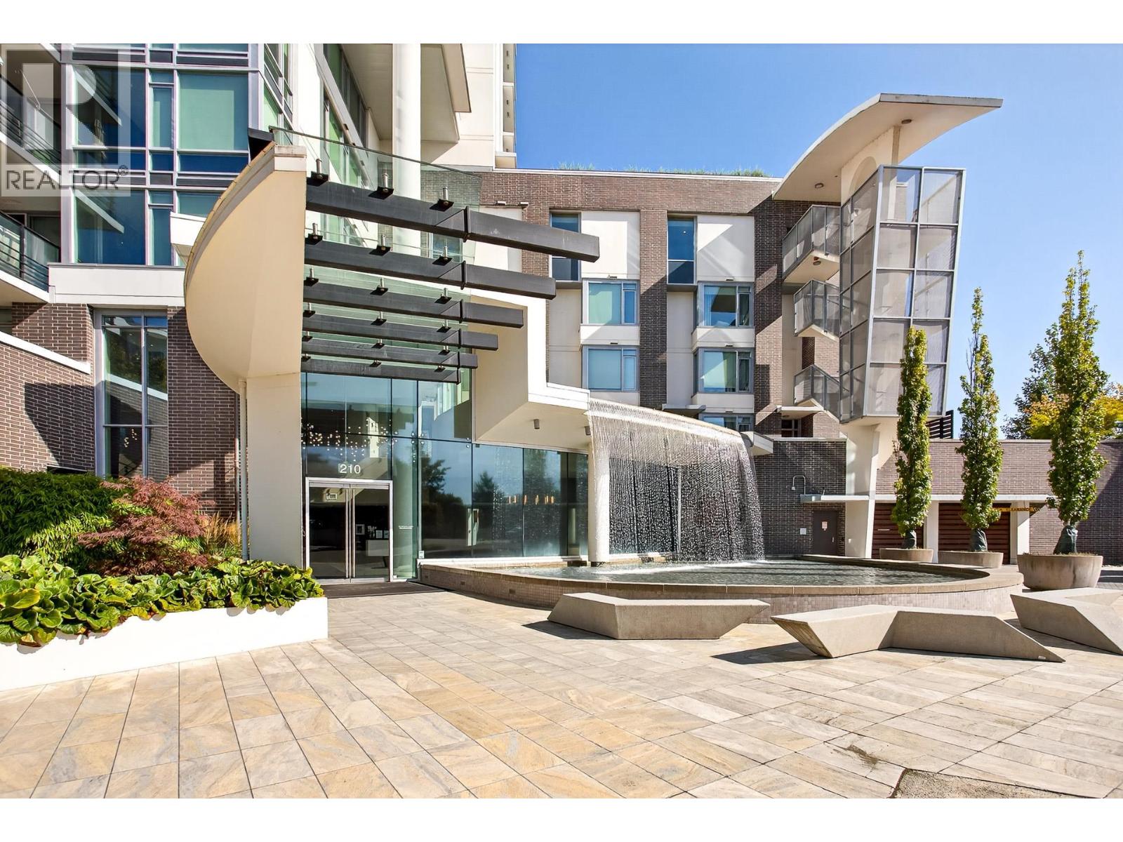 903 210 SALTER STREET
