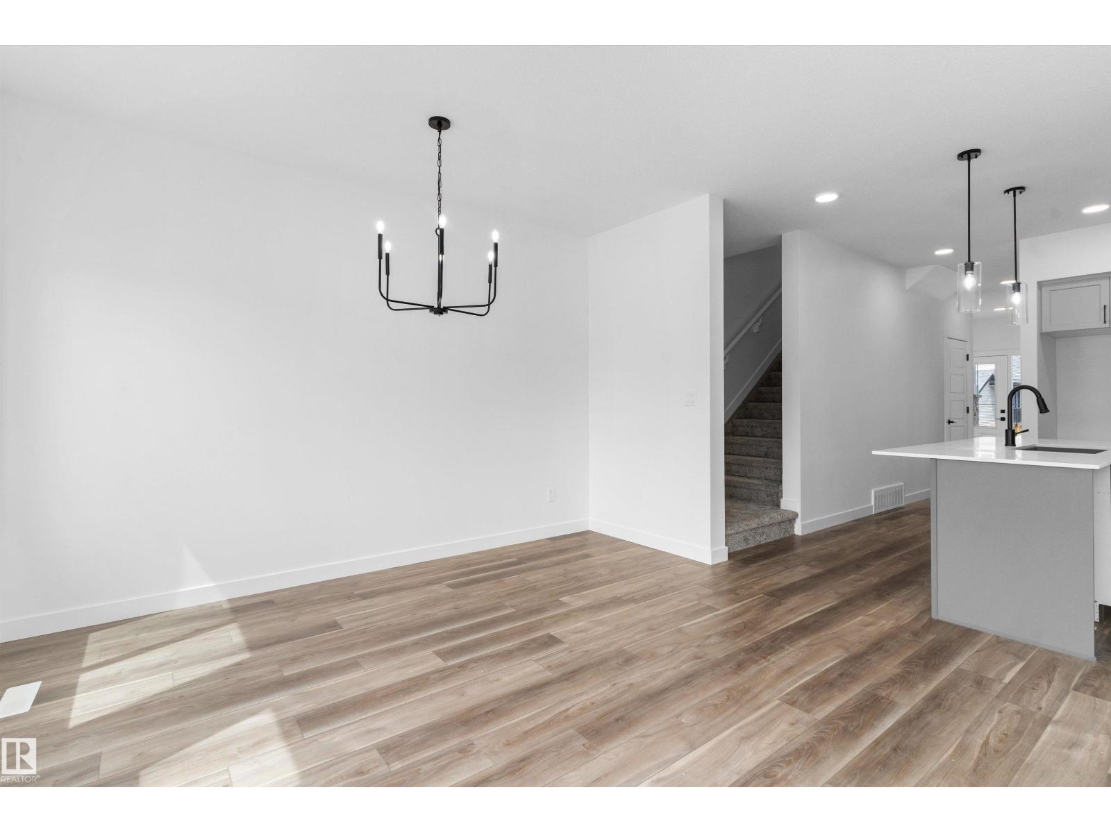 20615 43 AV NW