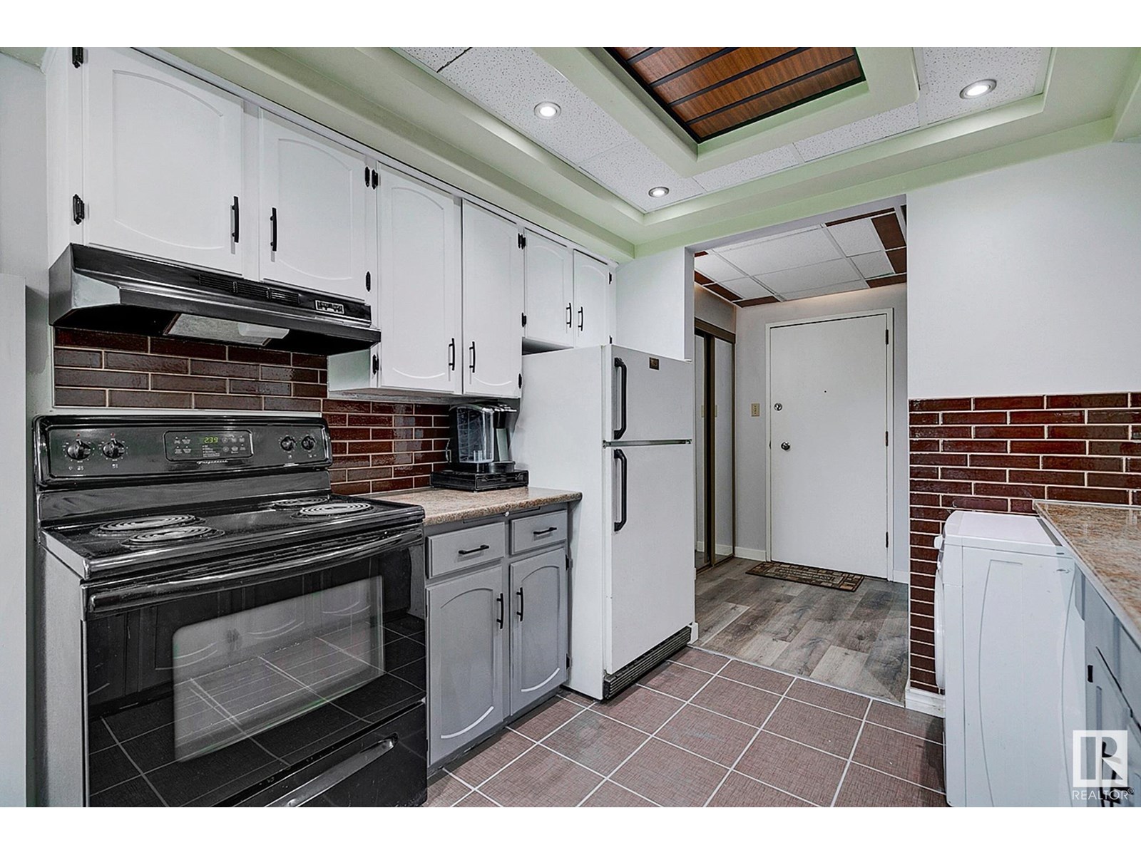 #204 7825 159 ST NW