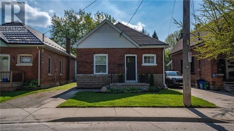 31 FOSTER Street Brantford ON N3S2A9