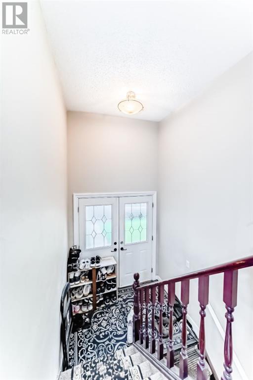 16 Falworth Place NE