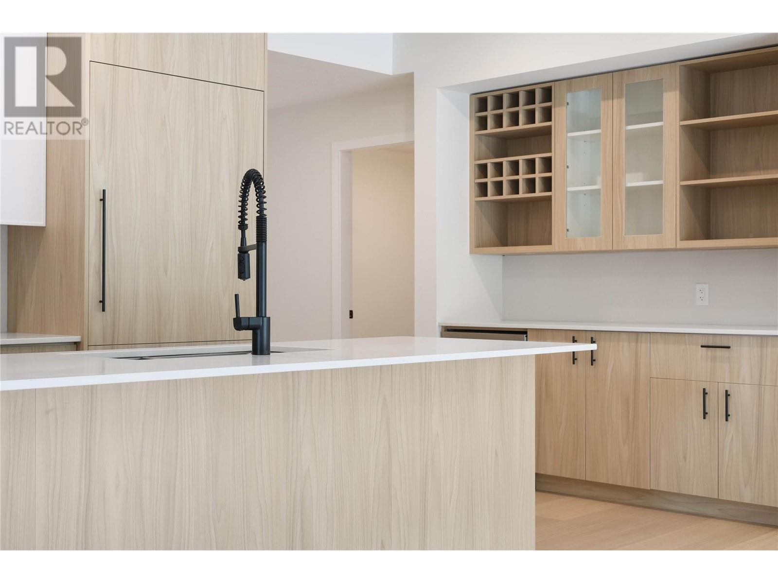 9652 Benchland Drive Unit# 404
