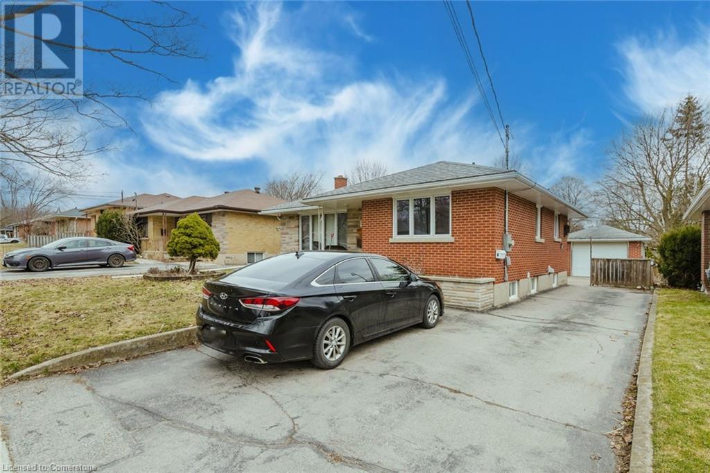 9 CALGARY Avenue