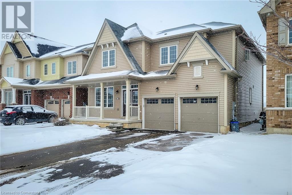 24 ESTHER Crescent