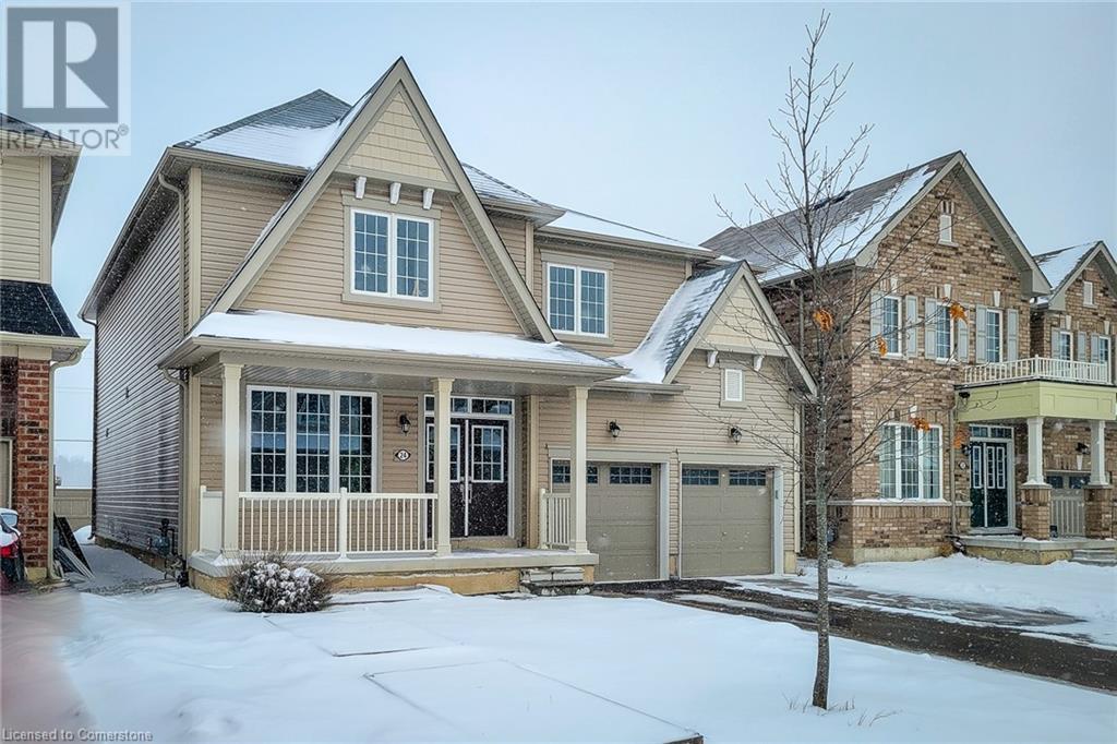 24 ESTHER Crescent