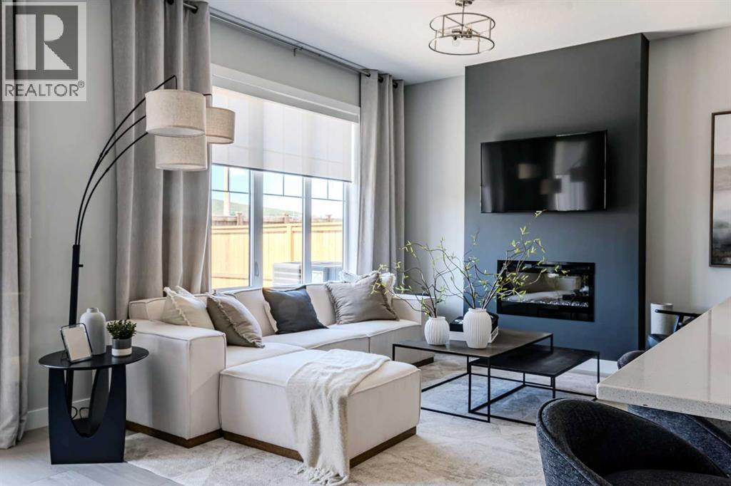 147 Greenwich Drive NW