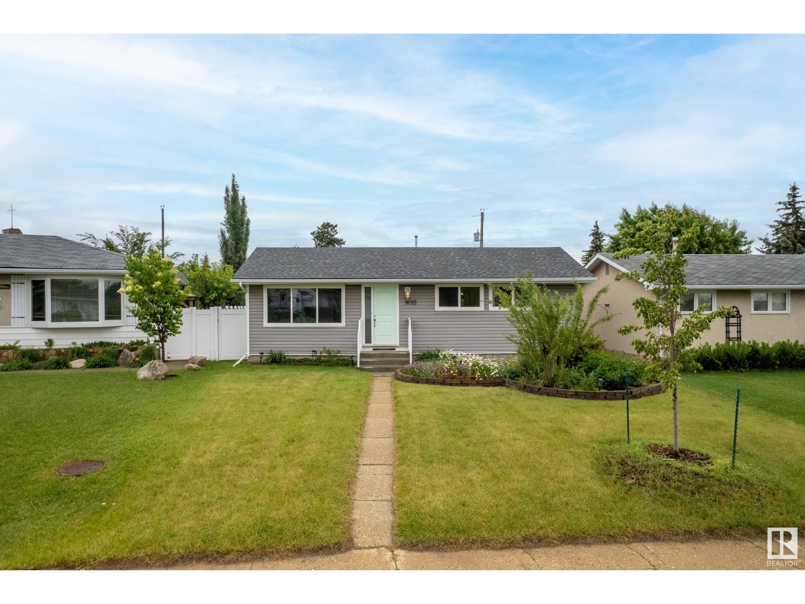 9015 135A AV NW