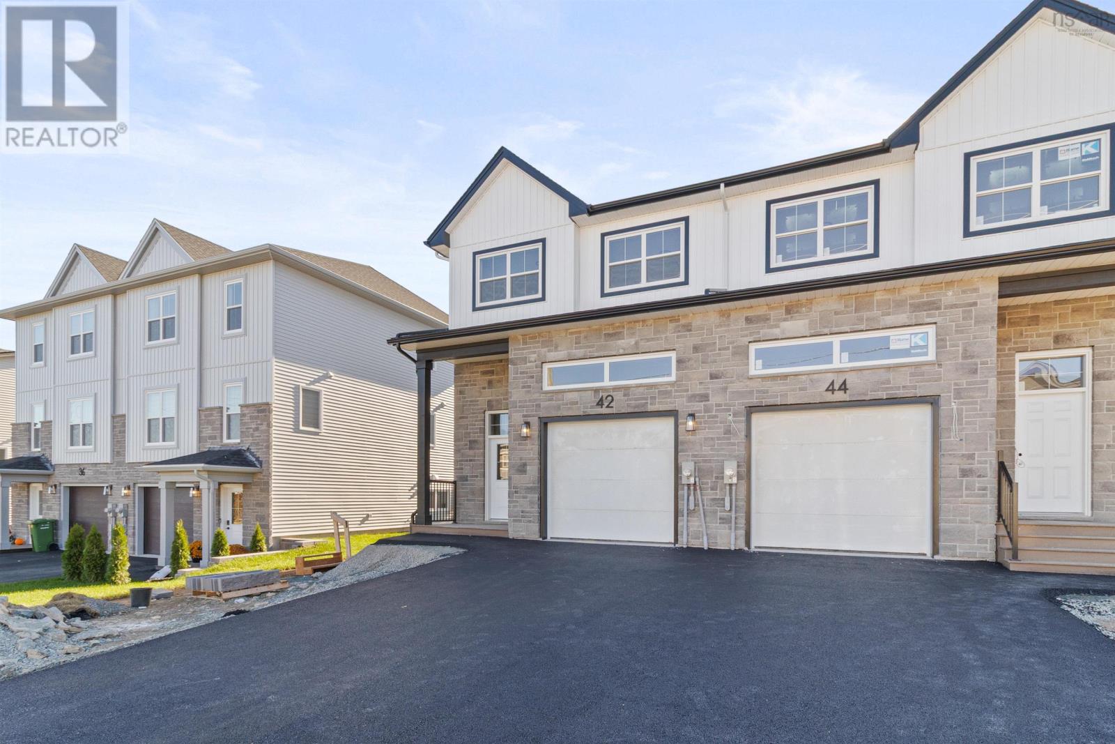 SMD-5A 42 Simona Drive