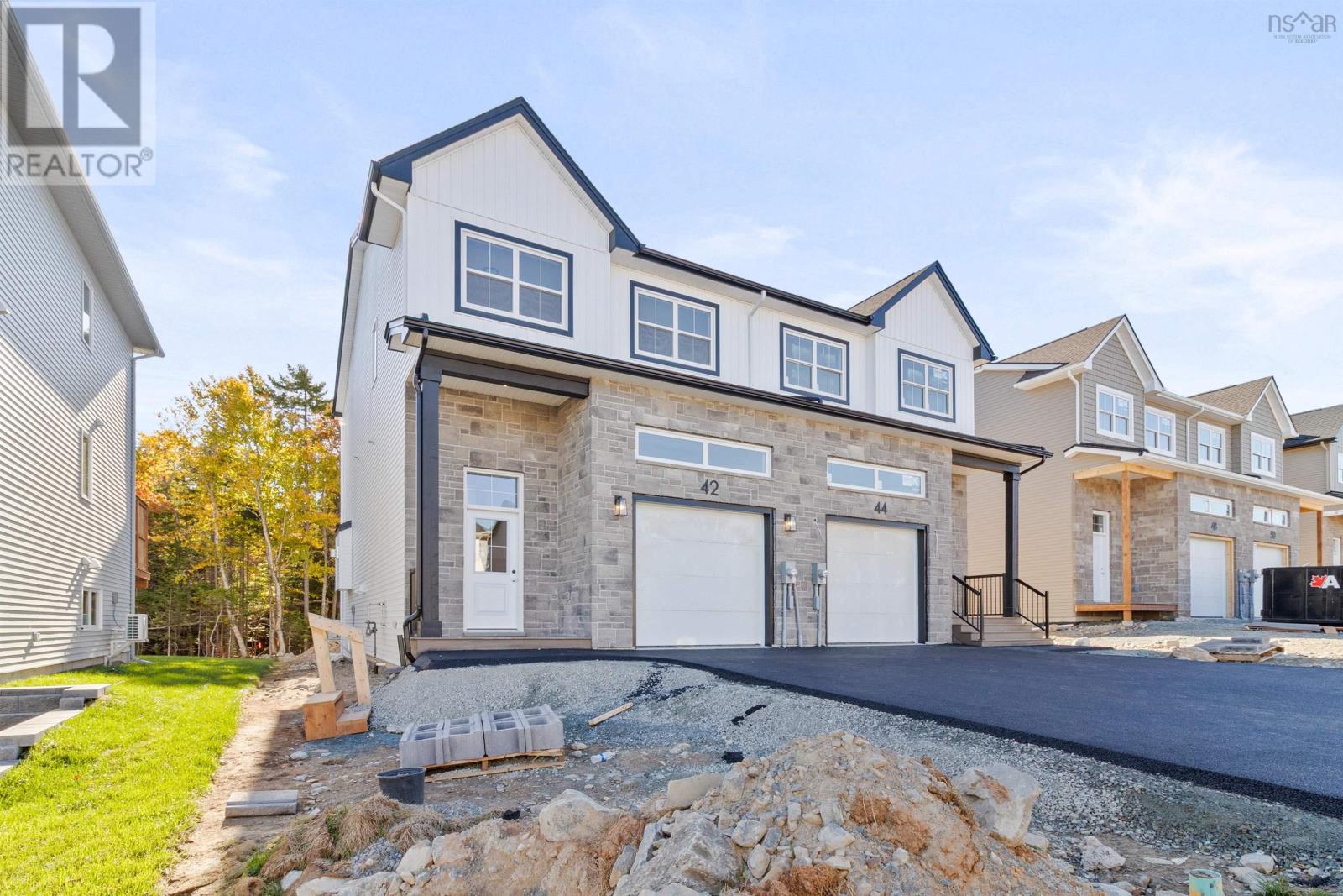 SMD-5A 42 Simona Drive