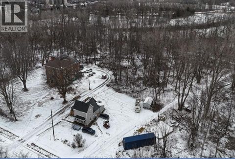 199-202 STANLEY STREET Chatham ON N7M3J9